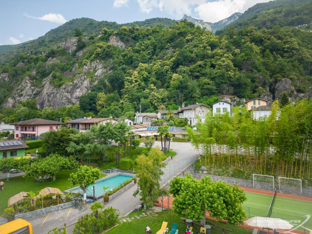 Bamboohouse Motel Riazzino Kültér fotó